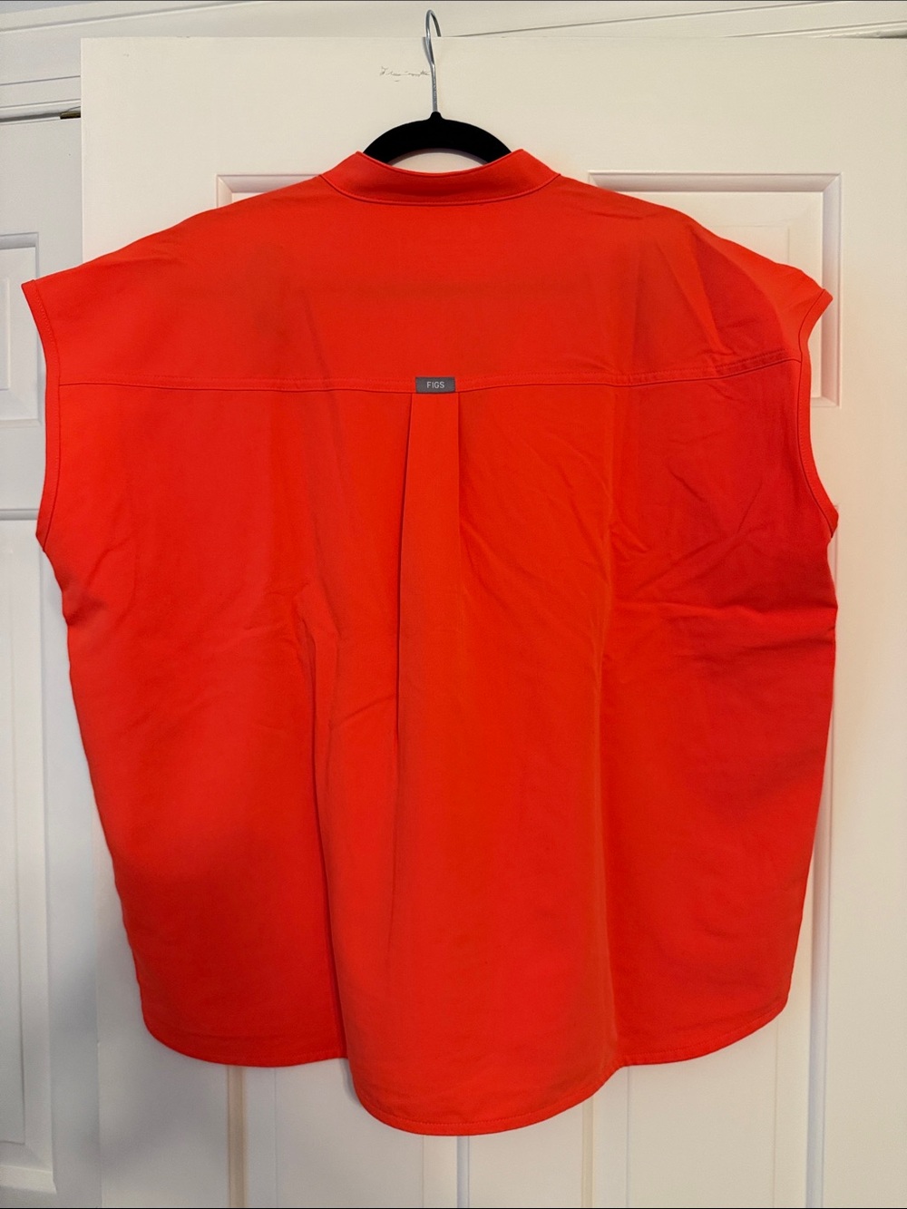 FIGS L Rafaela Scrub Top - Picture 2 of 4